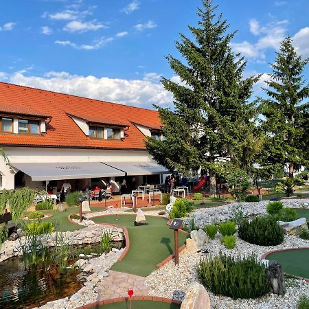 Hotel Tišnovská Rychta Esterno foto