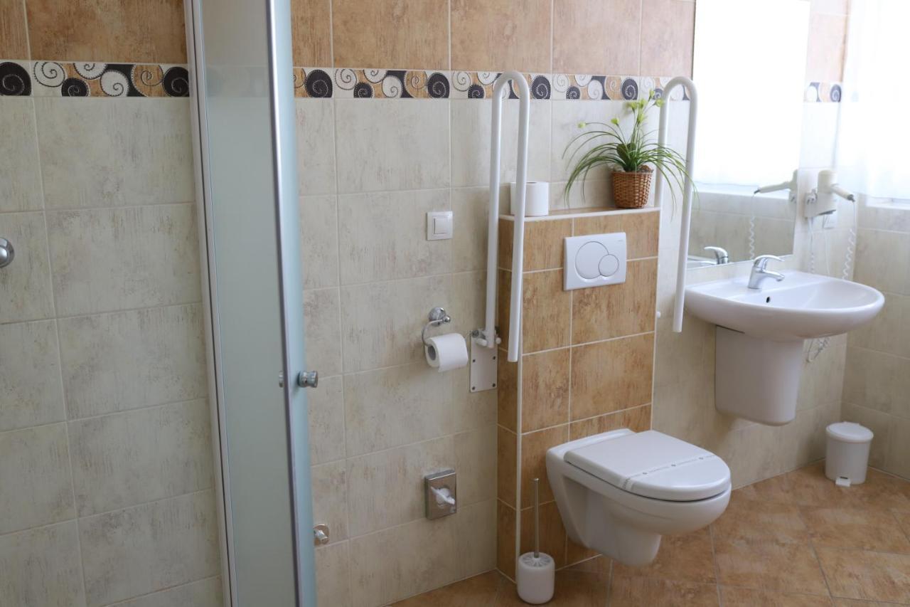 Hotel Tišnovská Rychta Esterno foto