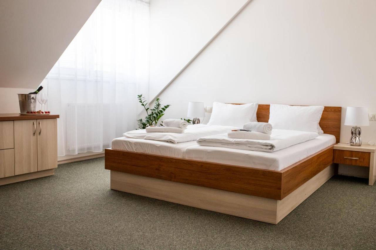 Hotel Tišnovská Rychta Esterno foto