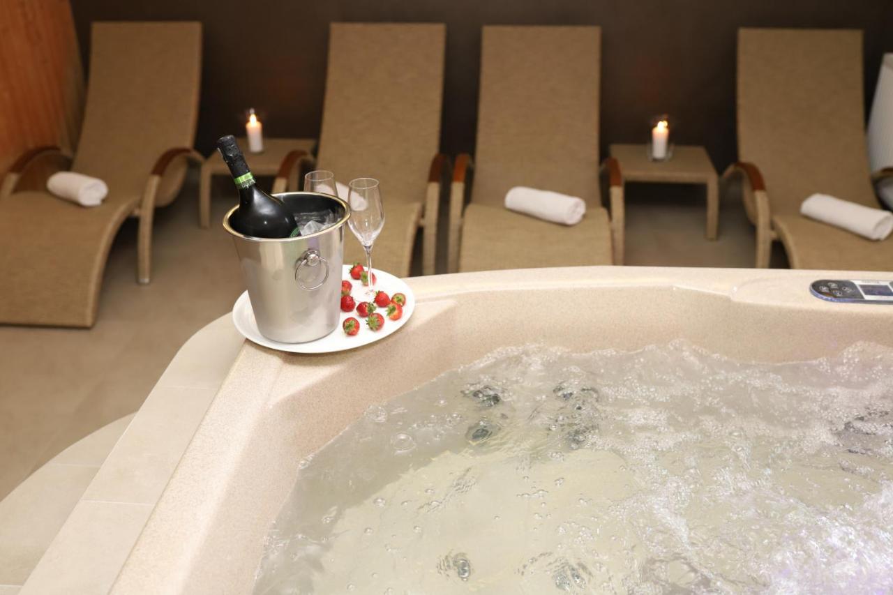 Hotel Tišnovská Rychta Esterno foto